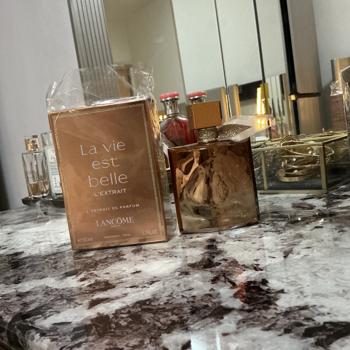 La vie est belle - Image 1