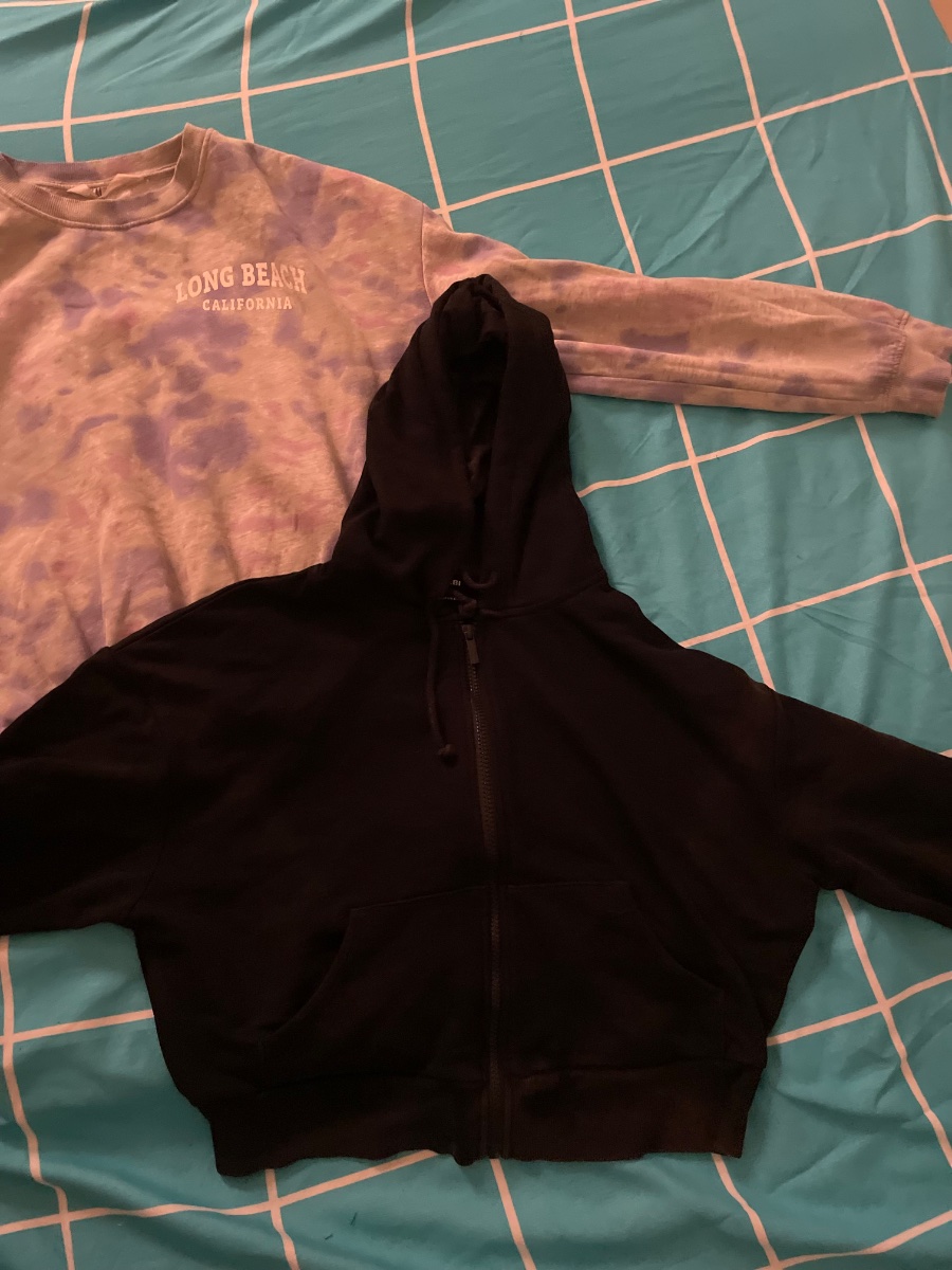 2 sweat/pull - Image 1