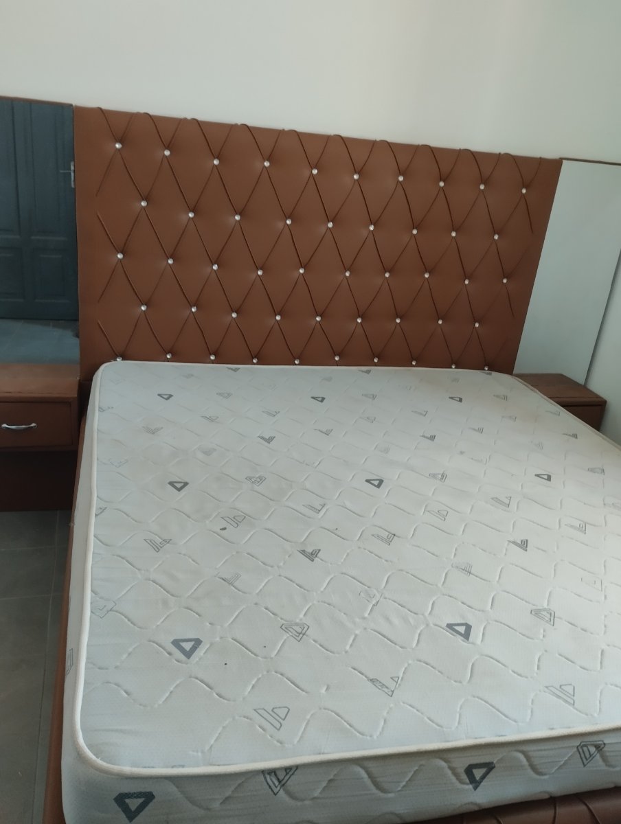 Chambre a couché - Image 1