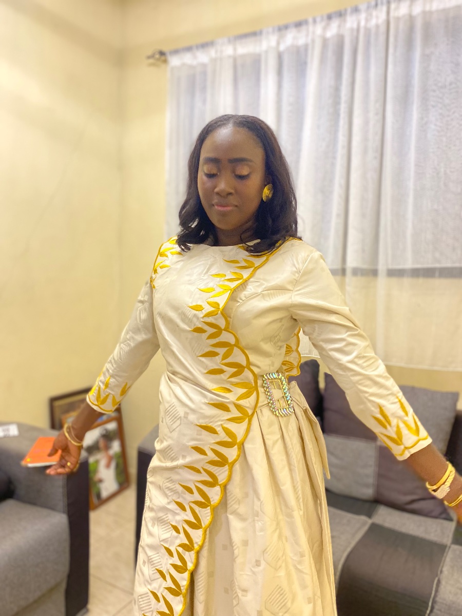Tenue traditionnel - Image 1